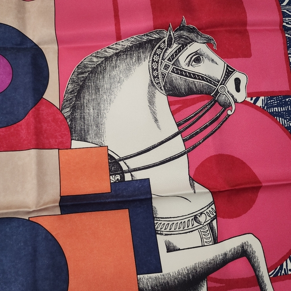 NWOT Rare 2024 Pink Saut Hermès Cavalier en Formes Silk Scarf 90 - Picture 3 of 15